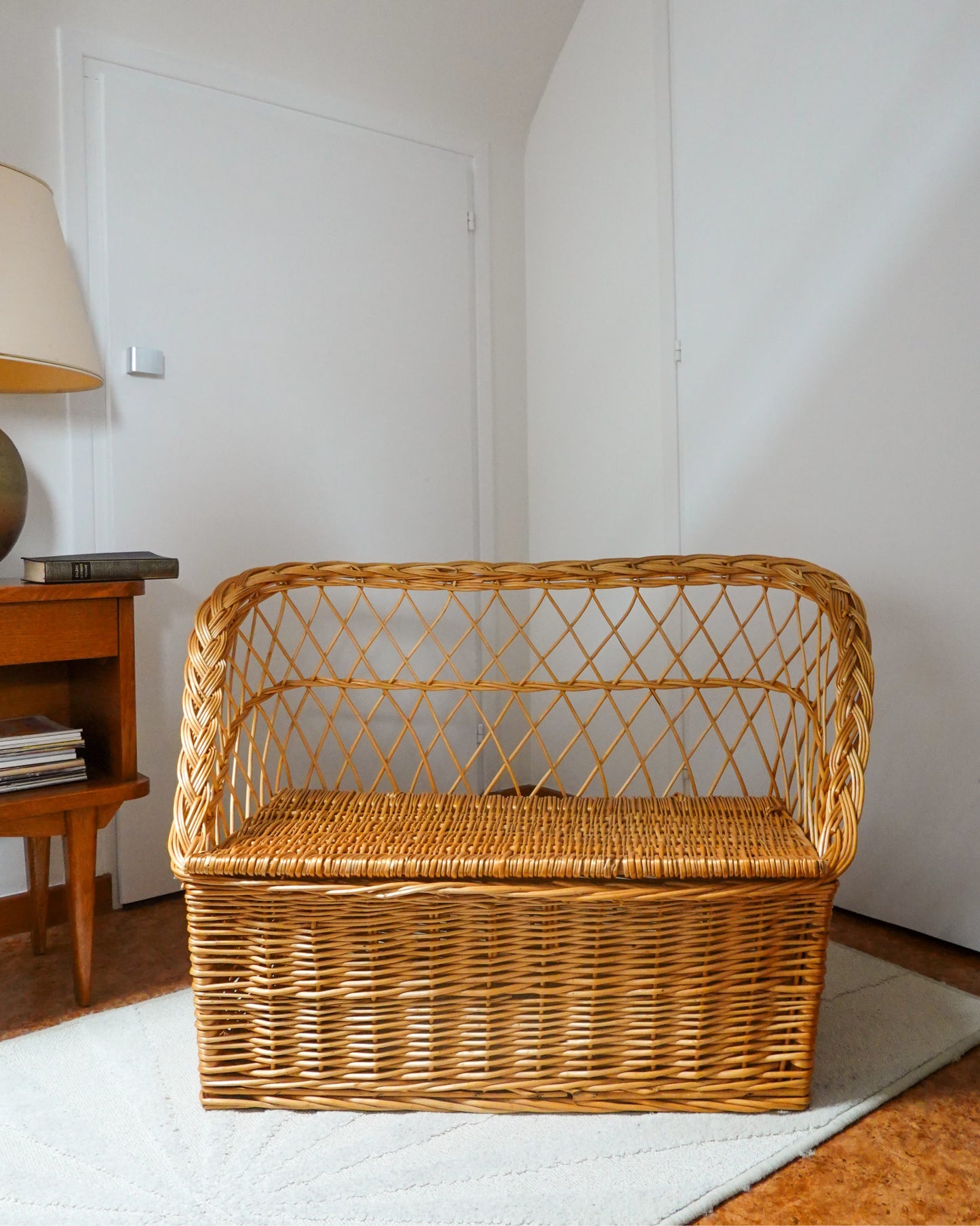 Banquette coffre en osier couleur miel