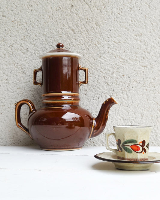 Cafetière en céramique vintage