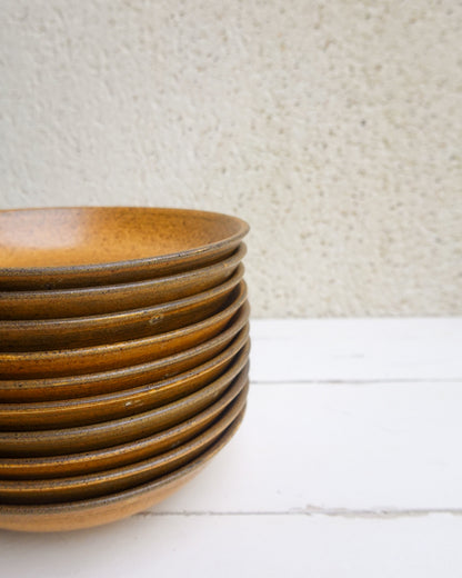 Lot de 10 assiettes creuses en grès brun Longchamp