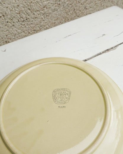 Plat motif Tulipe de la Faïencerie de Niderviller