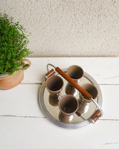 Plateau miroir vintage avec anse en métal et bois, design années 50
