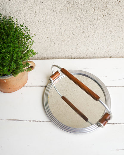Plateau miroir vintage avec anse en métal et bois, design années 50